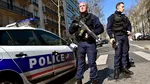 Franţa. Bărbat împuşcat după ce i-a atacat poliţişti cu două cuţite şi a strigat „Allahu Akbar”