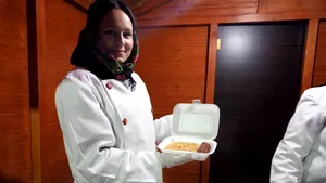 Cât de naţională mai este fasolea cu cârnaţi, meniul tradiţional de 1 Decembrie?