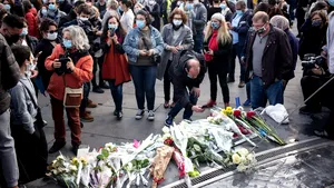 Atacul de lângă Paris. Omagii pentru profesorul decapitat, după ce le-a arătat elevilor caricaturi cu Mahomed