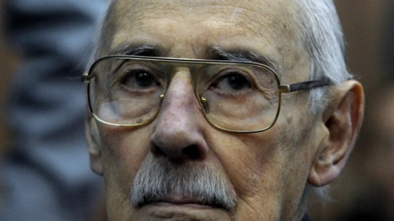 Fostul dictator argentinian Jorge Videla, condamnat la 50 de ani de închisoare pentru răpiri