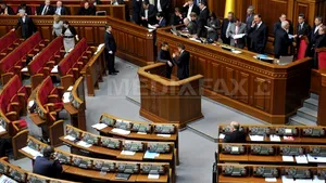 Preşedintele Parlamentului ucrainean cere alegeri anticipate, în urma bătăii dintre deputaţi