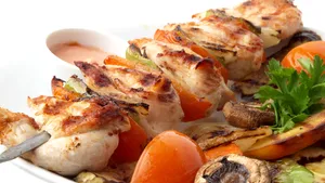 Mâncarea caldă care se consumă imediat, ca frigăruile sau cartofii, supusă cotei reduse de TVA