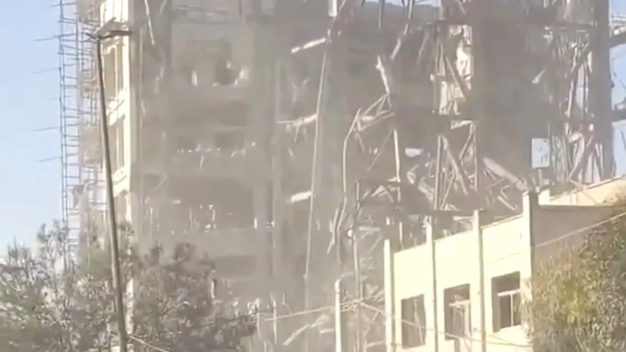 NEWS ALERT Israelul a bombardat complexul grupului care alege noul lider suprem al Iranului