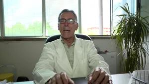 Cunoscut biolog şi nutriţionist italian, antivaccinist, a murit din cauza unor complicaţii Covid