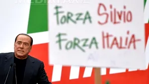 Silvio Berlusconi: Guvernul trebuie să meargă înainte. DISCURSUL fostului premier în faţa a peste 1.000 de simpatizanţi