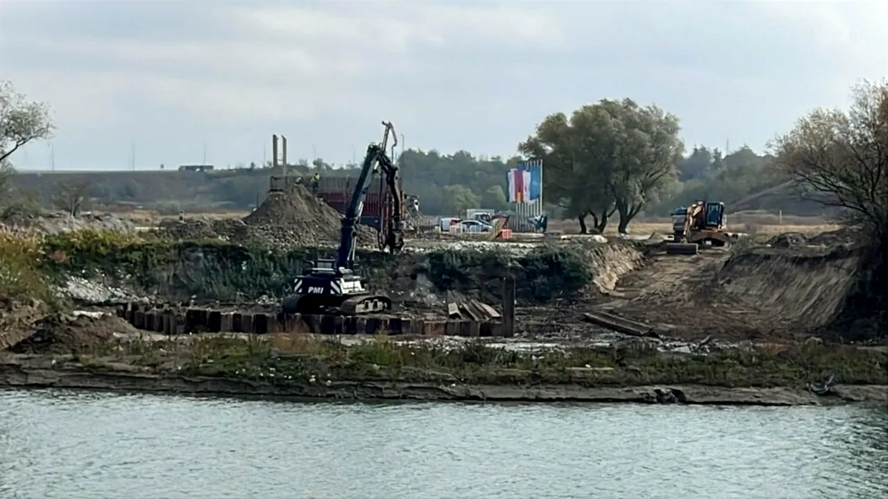 Lucrările sunt în grafic la primul pod la nivel de autostradă între România și Republica Moldova