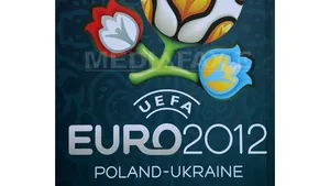 Sigla Euro 2012, folosită ilegal pe macheta publicitară a unei case de pariuri din România