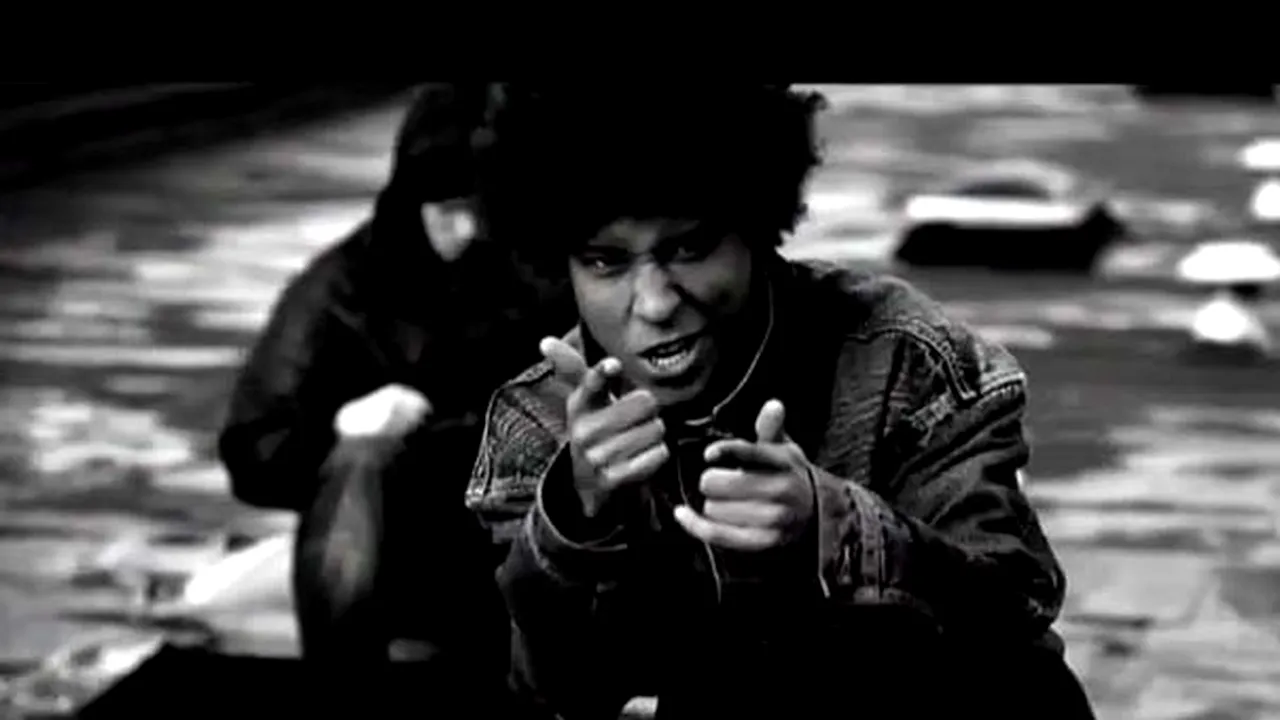 Dope D.O.D şi Modestep cântă la B'estfest Summer Camp 2012 - VIDEO