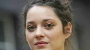 Marion Cotillard, alături de Depp şi Bale într-un film despre înfiinţarea FBI