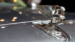 Şofer prins pe autostradă cu 324 km/h, condamnat la închisoare, în Elveţia