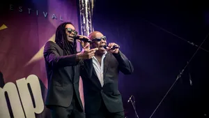 John Davis, adevăratul cântăreţ al hiturilor Milli Vanilli, a murit la vârsta de 66 de ani