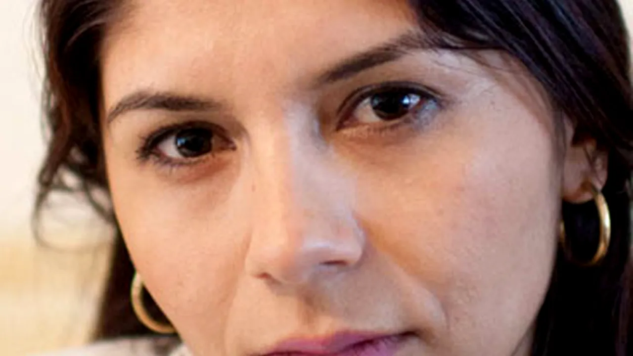 O româncă de etnie romă a fost invitată la un dineu cu regina Elizabeth a II-a