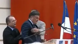 Henri Paul spune că a leşinat de la căldură şi că Boc este 