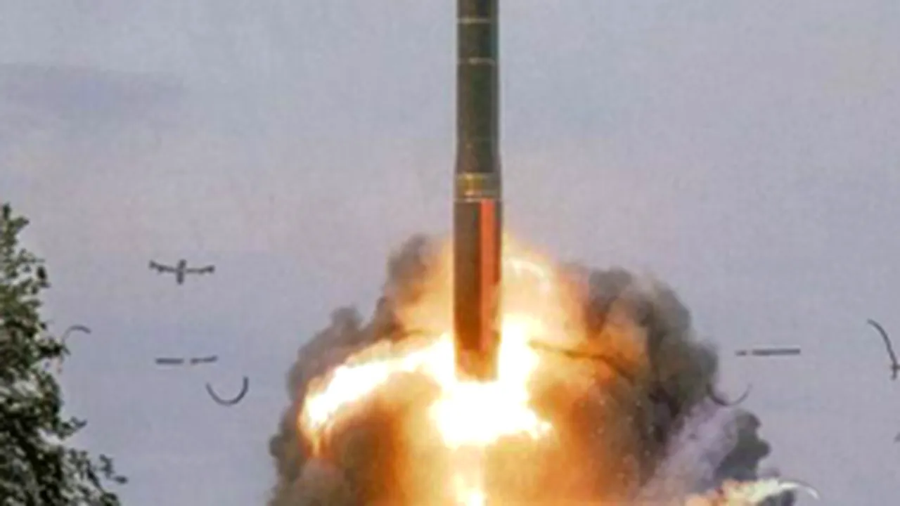 Rusia a lansat prima rachetă balistică intercontinentală cu ajutorul ultimului model de submarine cu propulsie nucleară