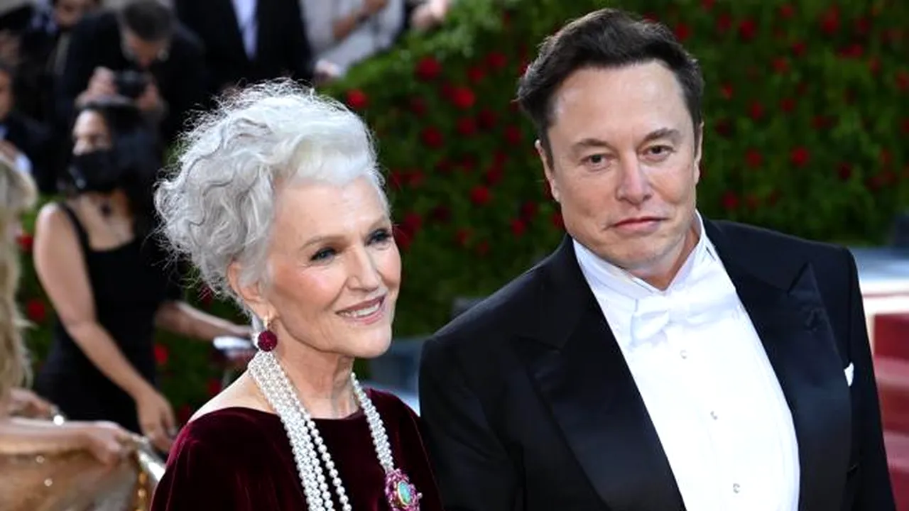 Femeia care doarme în garaj când merge acasă la Elon Musk