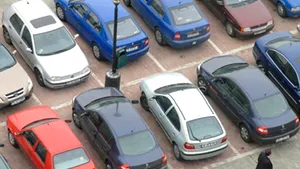 Monumentul „Prinţul de Monaco”, un proiect în valoare de 8,5 milioane lei, nu va fi amplasat pe spaţiul verde din Parcul Tei, ci într-o parcare