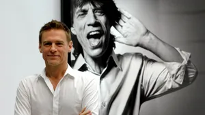 Bryan Adams, hărţuit de o mamă şi fiul ei, posibil români