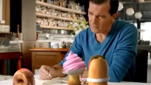 Antonio Banderas, într-o reclamă amuzantă difuzată de Ziua Îndrăgostiţilor - VIDEO 