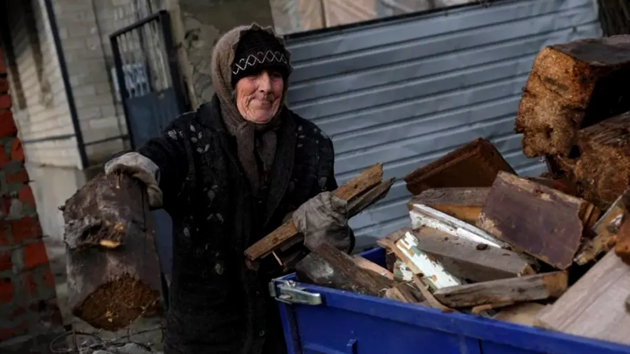 Plan de supravieţuire: unde vor să fugă ucrainenii, dacă ruşii îi lasă fără căldură în mijlocul iernii