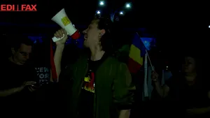 Miting de solidaritate cu diaspora în Piaţa Victoriei. Ce spun oamenii despre rezultatul votului | VIDEO
