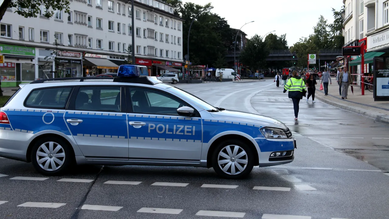 O înregistrare VIDEO surprinde imobilizarea autorului atacului din Germania, soldat cu un mort şi şase răniţi