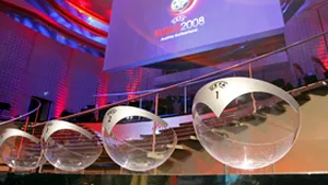 România în grupa C, alături Olanda, Franţa şi Italia la Euro-2008