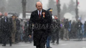 REPORTAJ: Băsescu şi Ponta s-au ignorat reciproc, de Ziua Naţională, la parada militară din Bucureşti - FOTO