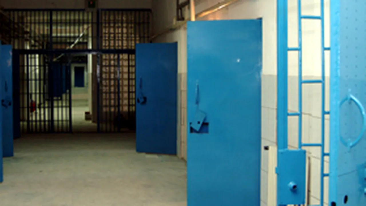 Carduri de identificare pentru deţinuţi, în Penitenciarul Timişoara