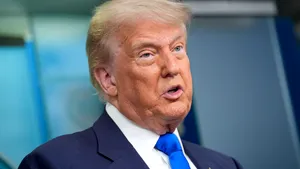 Moment stânjenitor la Casa Albă. Trump l-a întrebat pe președintele Liberiei unde a învățat engleza, deși e limba oficială a țării sale