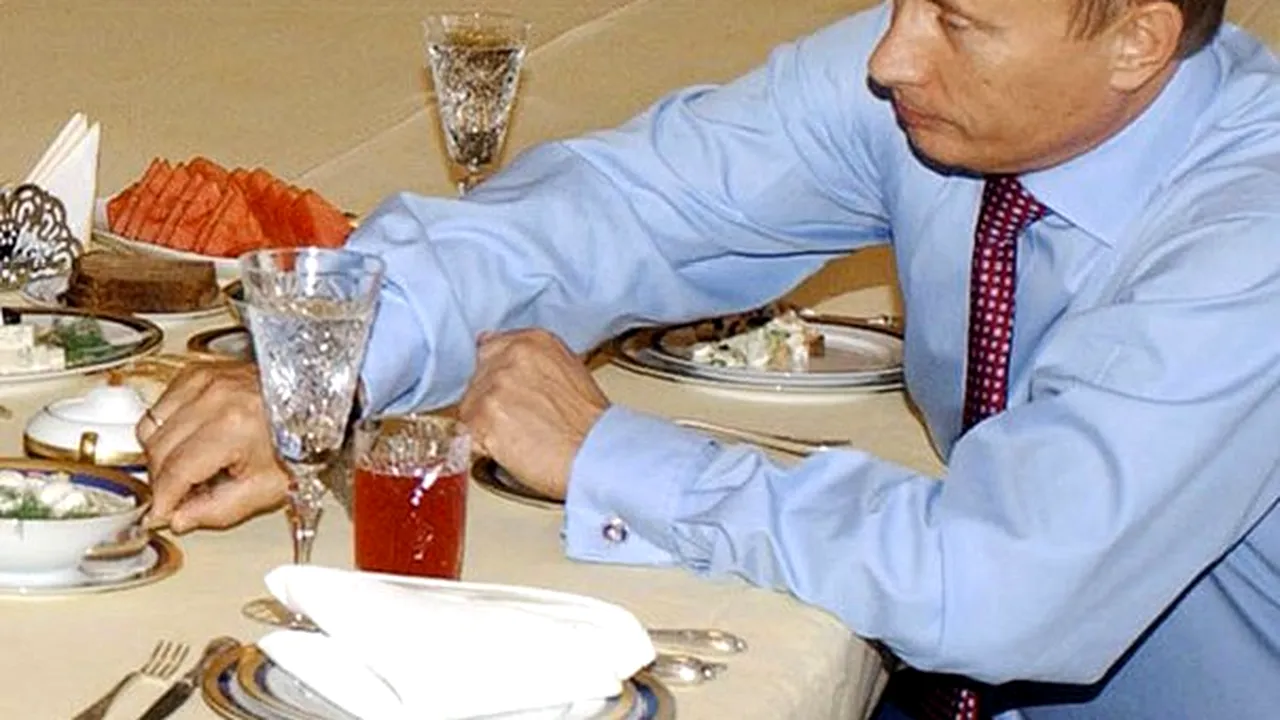 Putin angajează degustători să-i guste mâncarea, ca să nu fie otrăvită. Preferinţele culinare ale celor mai puternici oameni ai lumii