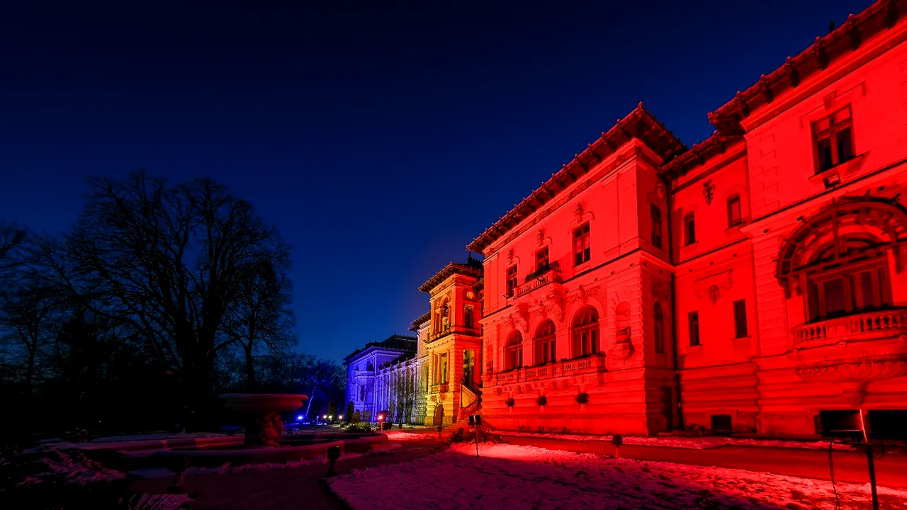 Palatul Cotroceni, luminat în culorile tricolorului de Ziua Unirii Principatelor Române