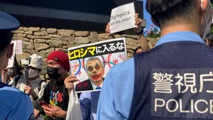 Proteste în jurul Stadionului Olimpic din Tokyo, la 76 de ani de la Hiroshima