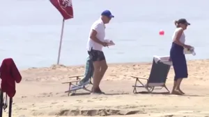 Joe Biden şi-a arătat muşchii la plajă, înaintea turneului din Europa