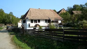 REPORTAJ: Inlăceni - satul labirint din Harghita unde sunt mai multe străzi decât case, vechi de secole - FOTO