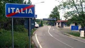 MAE: Posibilă creştere a timpilor de aşteptare la frontiera Italiei cu Republica Slovenia