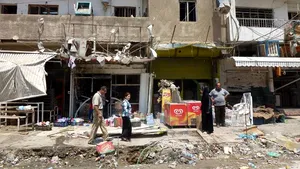 Atentat sinucigaş în Irak: Cel puţin 38 de oameni au murit în prima vineri a Ramadanului