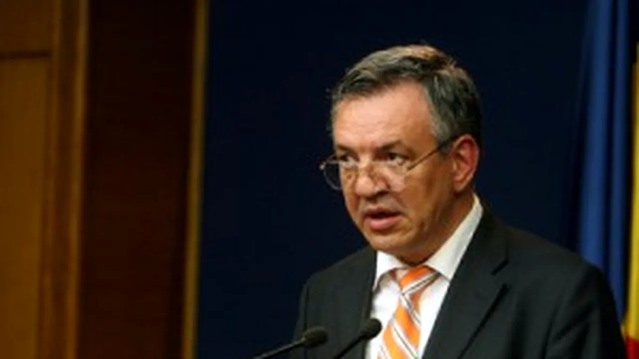 Romanian Pres Suspends Labor Minister