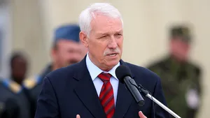 Dezbaterile din comisii pe tema bugetului MApN, în absenţa ministrului Oprea