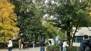 Activitatea la un sediu al Direcţiei de Taxe a Primăriei Sectorului 3, suspendată din cauza Covid 19