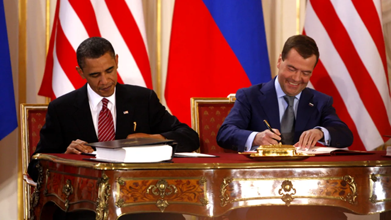 Barack Obama şi Dmitri Medvedev au semnat noul tratat START