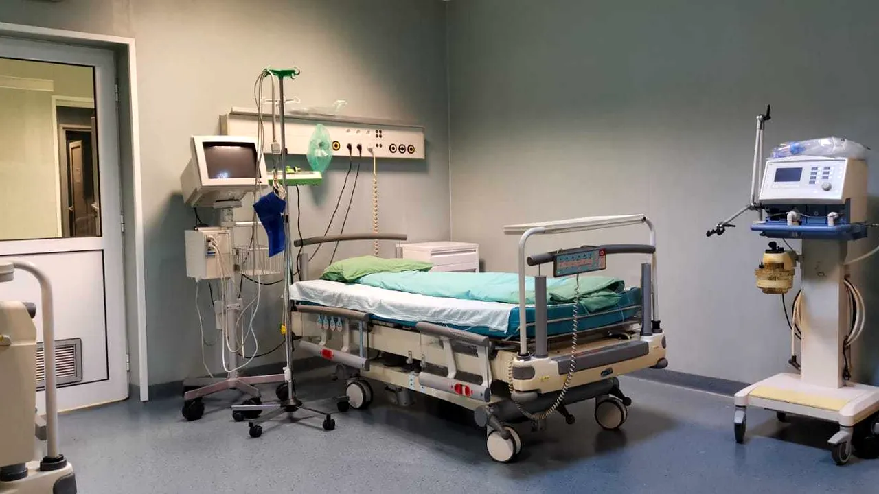 Galerie foto. Cum arată secţia ATI de la Spitalul Rahova. Acolo vor fi trataţi deţinuţii cu Covid-19 cu forme medii şi grave