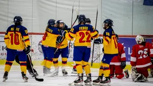 România învinge Serbia la lovituri de departajare, la Mondialul de hochei pe gheață feminin Divizia III / Grupa A