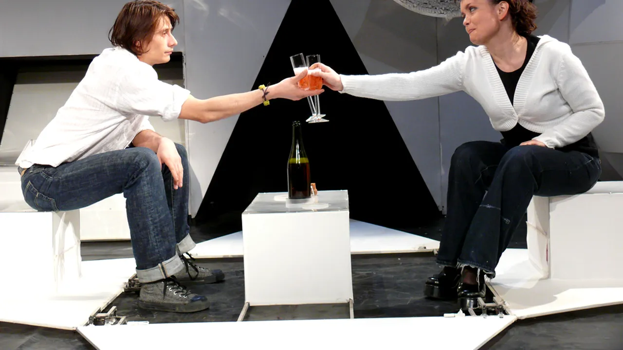 Programul teatrelor bucureştene în perioada 11 - 17 mai - GALERIE FOTO