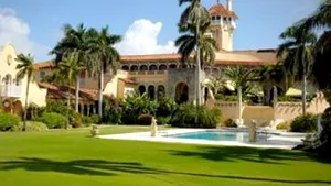 Locuinţe de milioane de dolari. Cum arată casele magnatului Trump sau a lui Abramovici