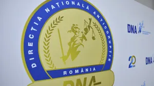 Avocat din Olt și un complice, reținuți de DNA după ce ar fi cerut zeci de mii de euro