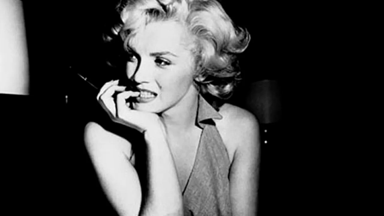 Un film cu Marilyn Monroe fumând marijuana, făcut public - VIDEO
