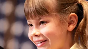 Emisiune comemorativă prezentată de fiica lui Steve Irwin