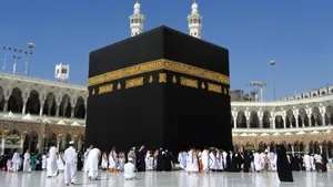 Regele Arabiei Saudite a emis un decret care le permite femeilor să conducă autovehicule