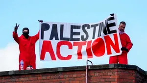 Peste 40 de persoane reținute în Londra pentru sprijinirea unei organizații pro-palestiniene interzise