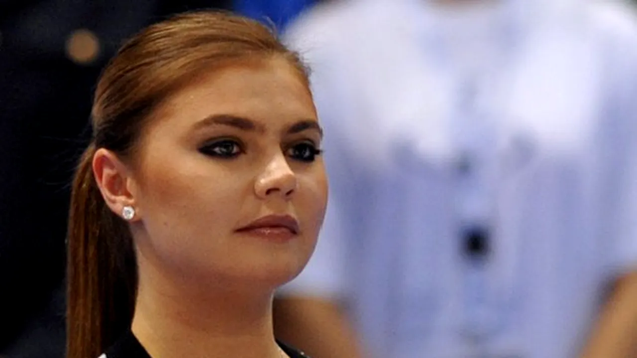 O fotografie provoacă indignare pe reţelele de socializare din Rusia: Cum ar fi păzită Alina Kabaeva, presupusa iubită a lui Vladimir Putin - FOTO